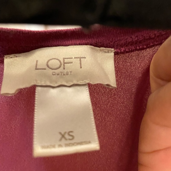 XS Loft silk tank top - Picture 6 of 12
